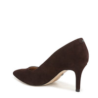 VIENNA POINTED TOE PUMP
