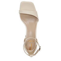 WILSON KITTEN HEEL