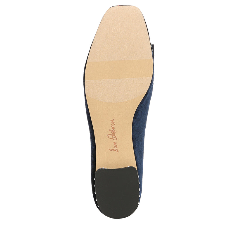 MAREN FLAT