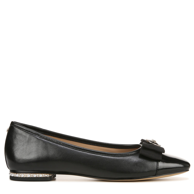 MAREN FLAT