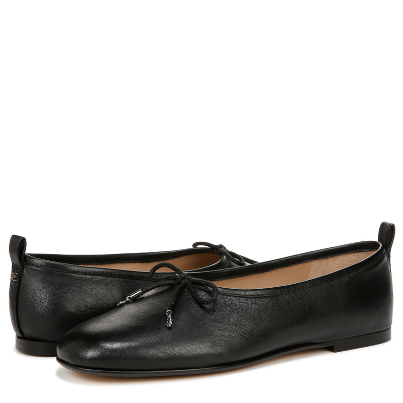 ARI BALLET FLAT