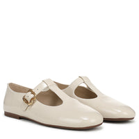 AVIRA MARY JANE FLAT