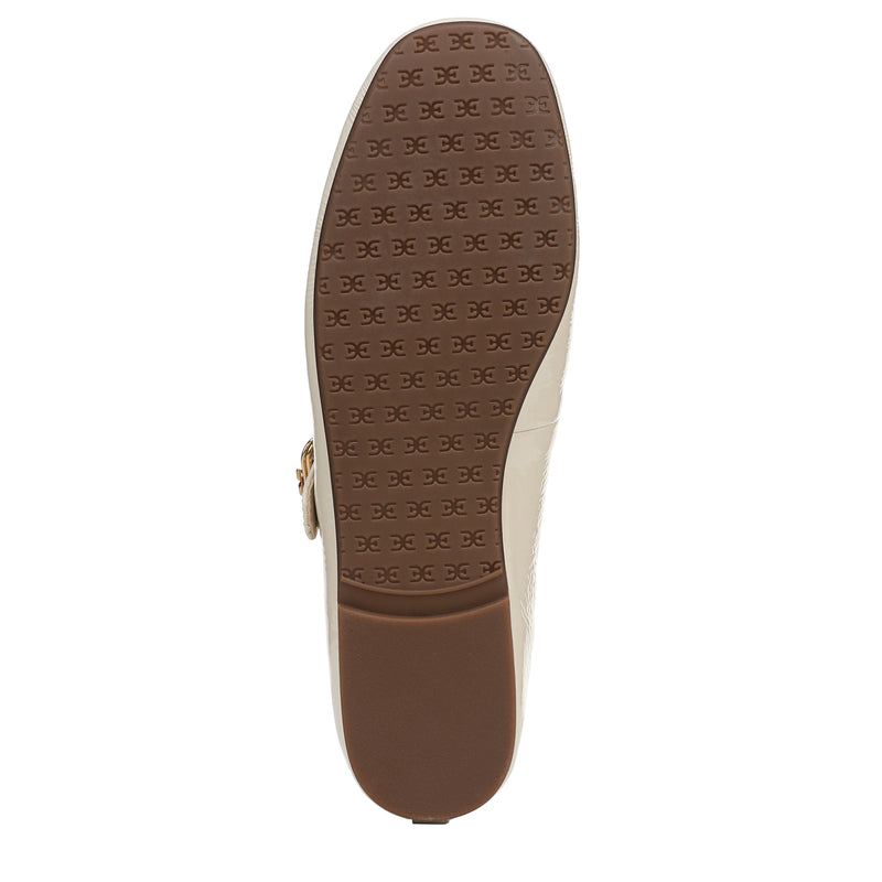 AVIRA MARY JANE FLAT