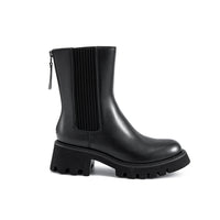AGATA SHORT BOOT