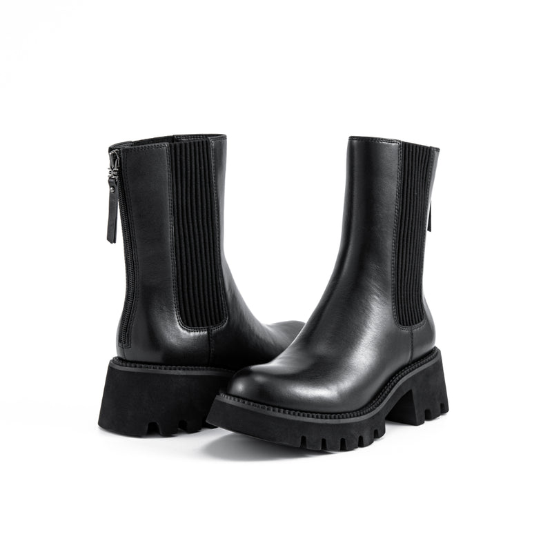 AGATA SHORT BOOT