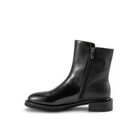OSCAR SHORT BOOT