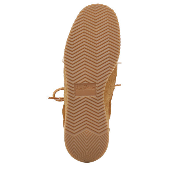 Evara Lace Up Sneaker